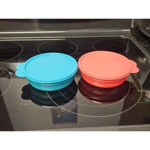 Set of 2 Tupperware #2415B 6” Round Cereal Storage Bowls Red And Teal